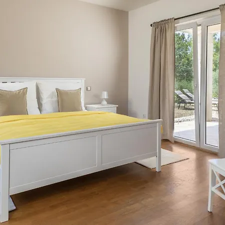 Tatil Evi 10 Mala