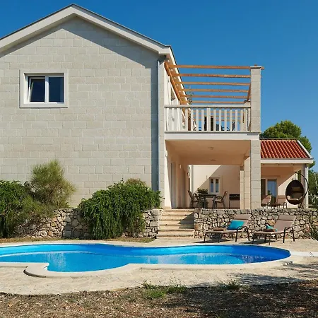10 Mala Tatil Evi Rudina